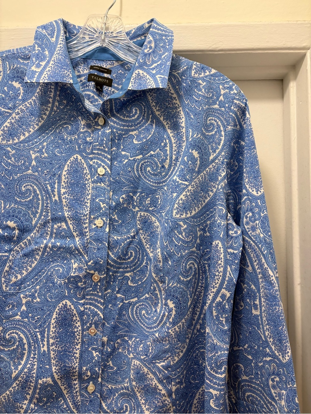 Talbots Women's Paisley Print Wrinkle Resistant Button-Down Shirt Size 12 Casual - Picture 3 of 8